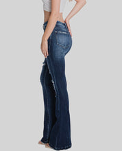Load image into Gallery viewer, Petite Mid rise distressed Trouser Hem
