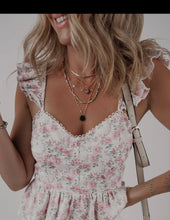 Load image into Gallery viewer, Floral Flutter Tank
