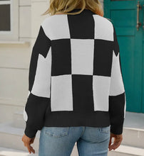 Load image into Gallery viewer, Checkered Sweater
