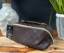 Load image into Gallery viewer, Checkered make up bag
