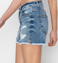 Load image into Gallery viewer, Side Slit Shorts
